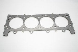 Volkswagen Cabrio Brake Kit - Front - Brembo OE - Xtra Vented Drilled Rotors + Prime Ceramic Pads - `99-`02